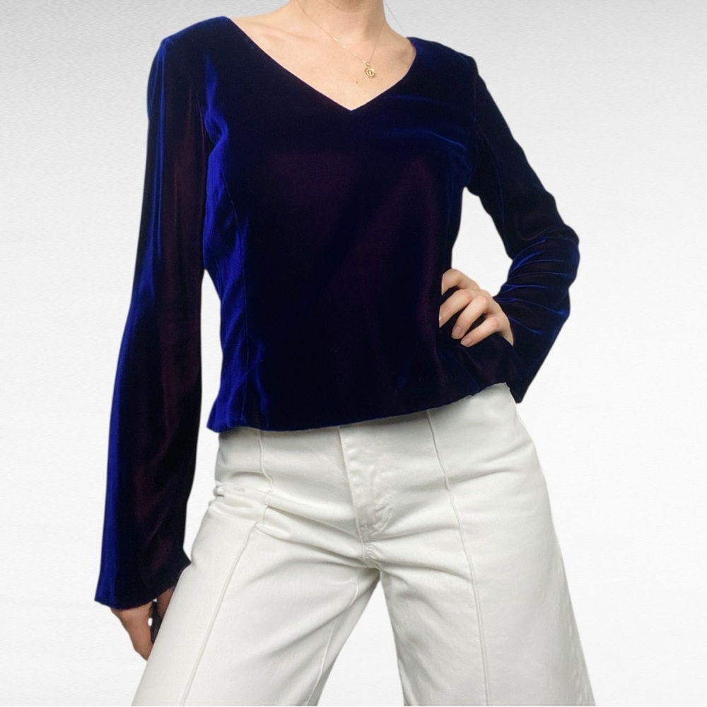 Dana Buchman | Purple Blue Chameleon Elegant V-Neck Flare Sleeve Velour Top